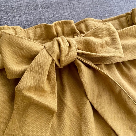 H&M Mustard Paper Bag Skirt - Picture 5 of 5